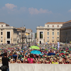 Ministrant*innen-Romwallfahrt 2018 - Papstaudienz am Petersplatz