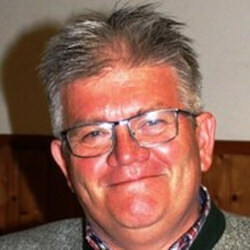  Norbert Wiesinger